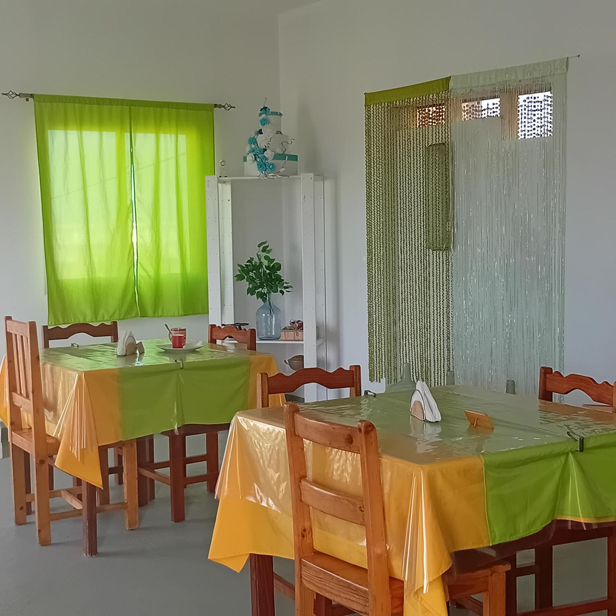 Residencial Rosa Criola Bed & Breakfast Sal Rei Exterior photo